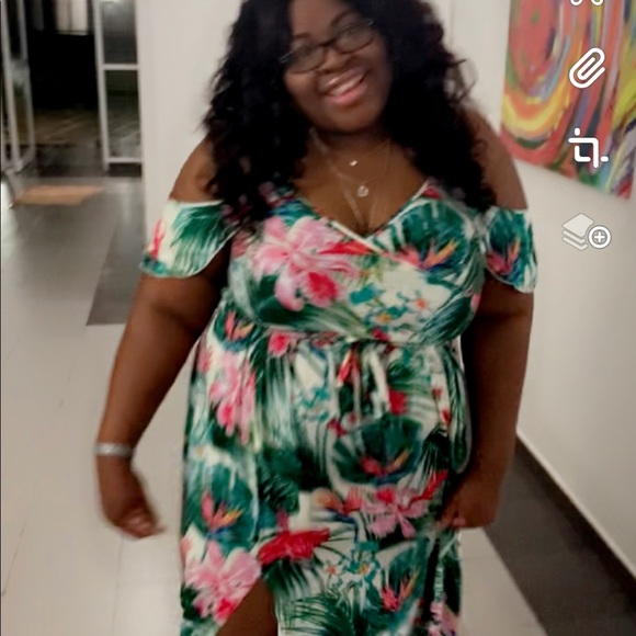 Dress - Picture 2 of 3